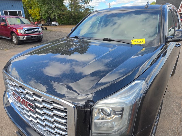 2019-gmc-yukon-image-11