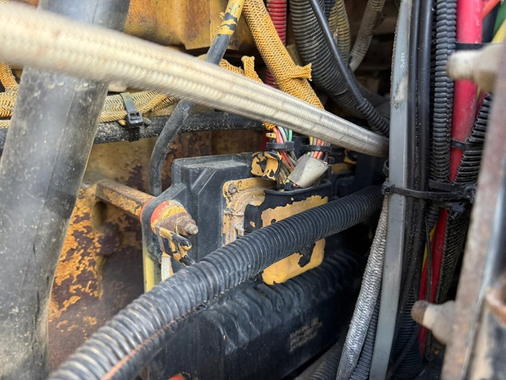2007-caterpillar-c15-image-17