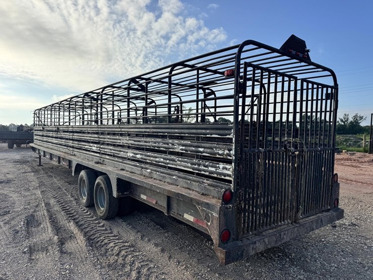 #8738-•-40'-shop-made-stock-trailer-image-6
