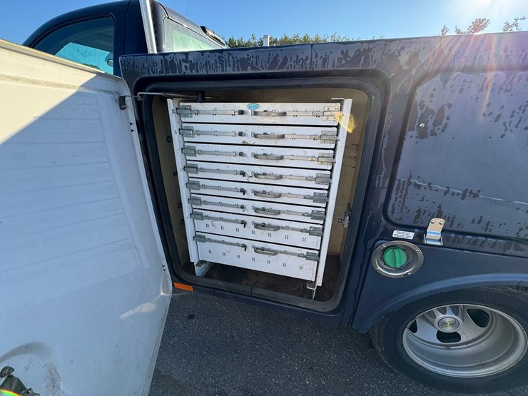2008-chevrolet-3500hd-image-15