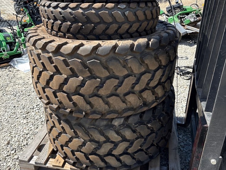 #1086-•-firestone-r3-turf-tires-r3-turf-tires-(less-rims)-image-4