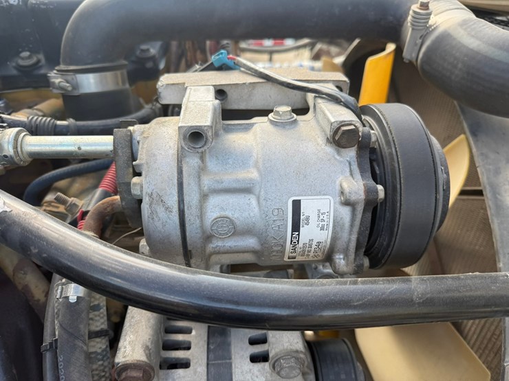 2007-caterpillar-c15-image-31