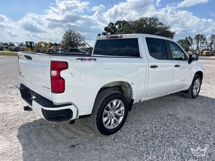 2022-chevrolet-silverado-1500-image-3