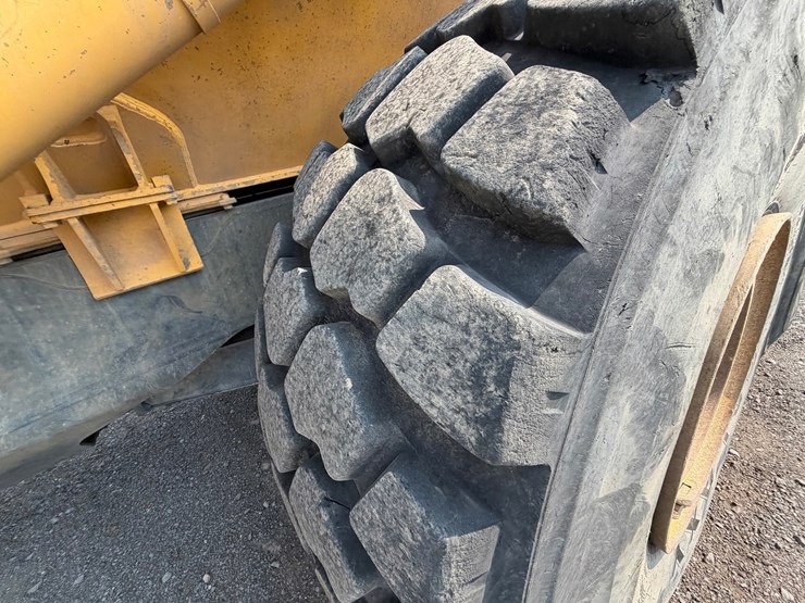 2016-komatsu-hm400-5-image-137
