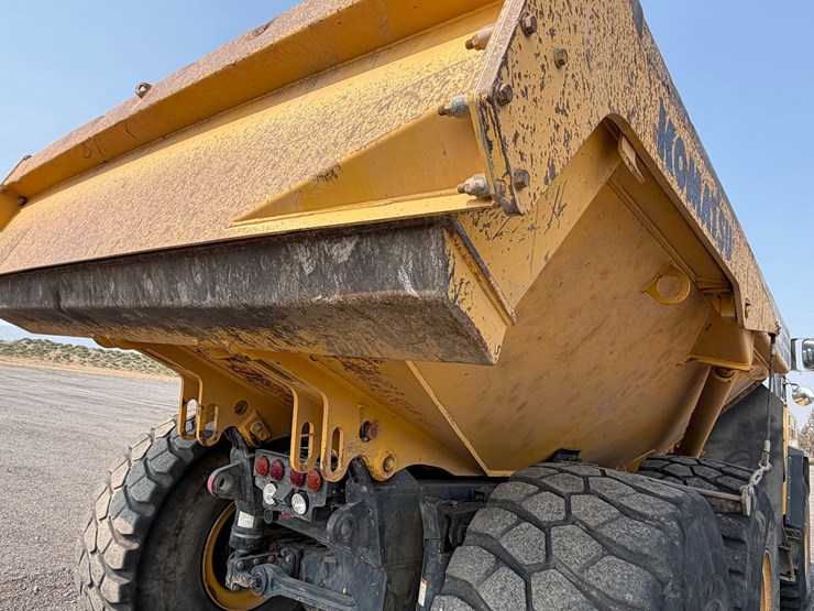 2016-komatsu-hm400-5-image-52