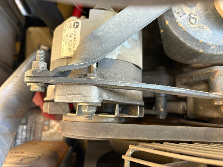 2003-john-deere-240-image-27