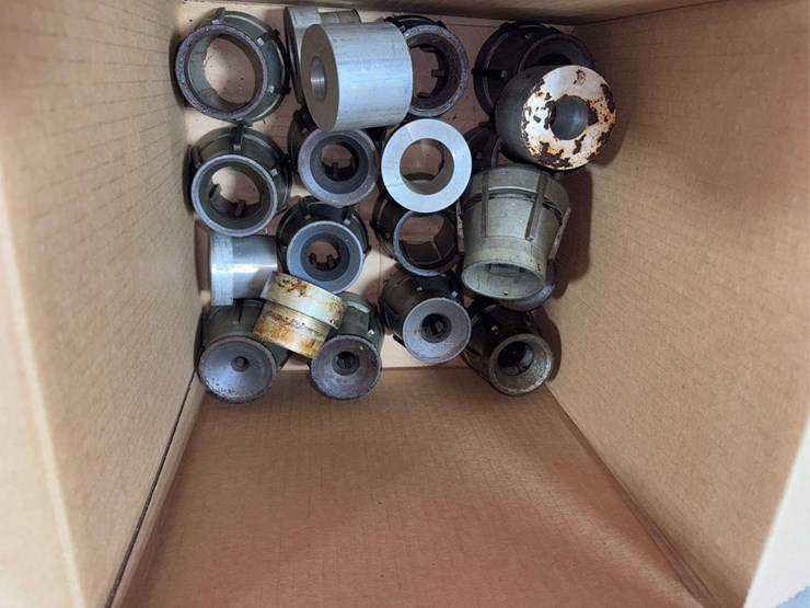 colchester-lathe,-2300-&-1150-r.p.m-spindle-speeds-image-9