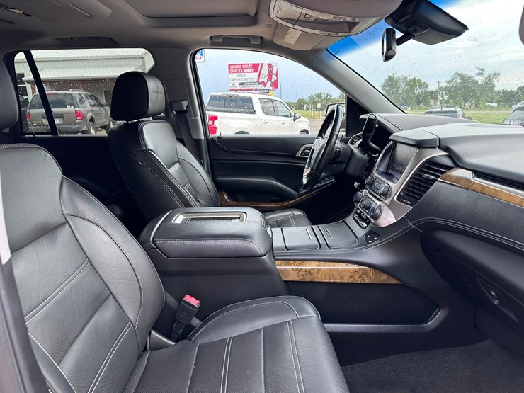 2017-gmc-yukon-image-21