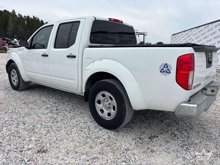 2016-nissan-frontier-image-4