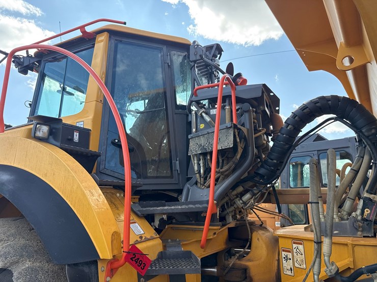 2020-volvo-a45g-image-37