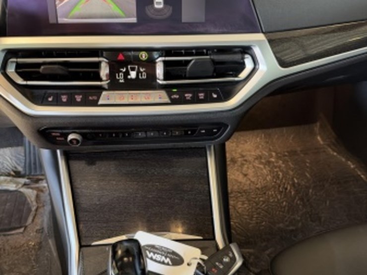 2021-bmw-330i-sdn-image-24