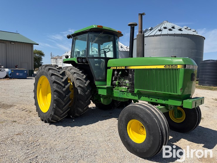 1990-john-deere-4555-image-3
