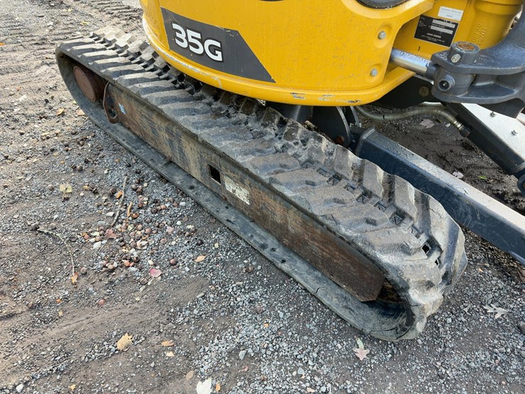 2021-deere-35g-image-19