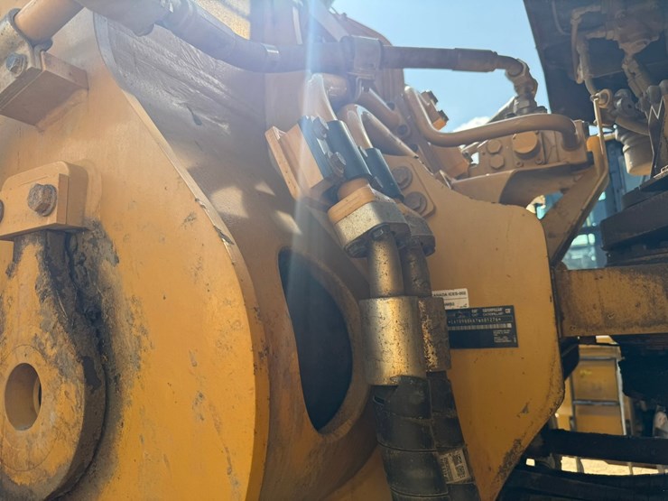 2017-caterpillar-988k-image-40