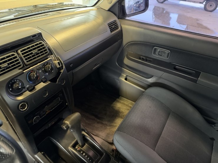 2004-nissan-frontier-image-28