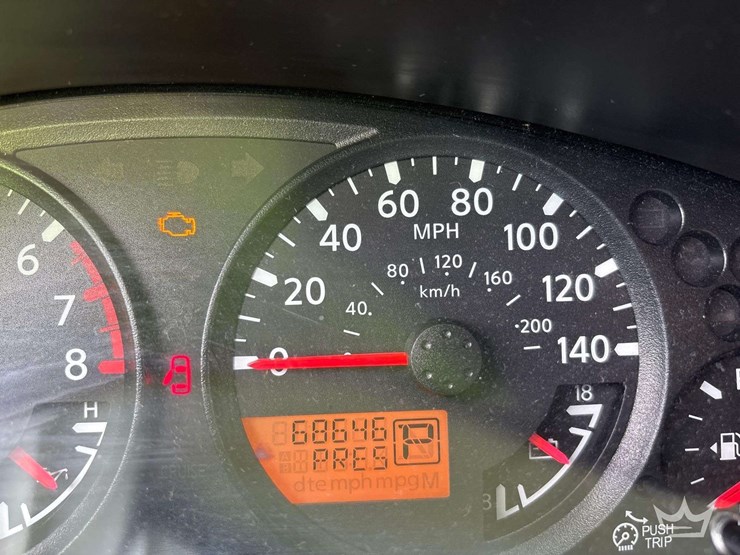 2016-nissan-frontier-image-10