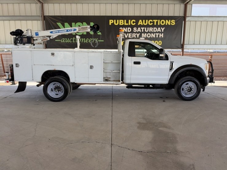 2019-ford-f450-image-1