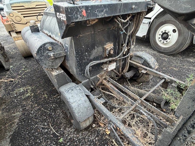 #2530-•-self-propelled-tar-wagon-image-16