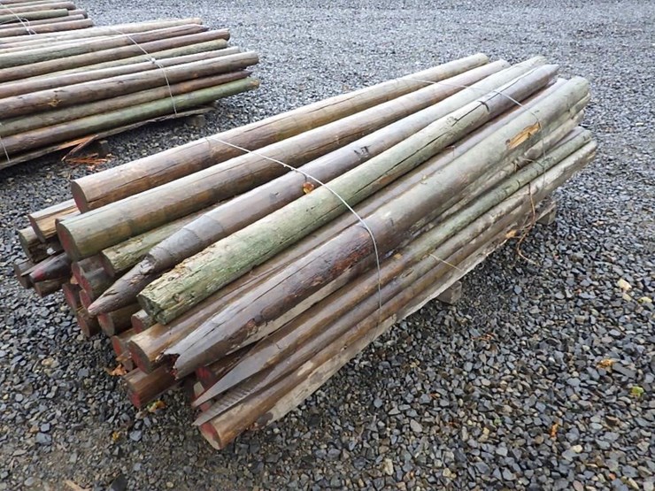round-wooden-fence-posts-8'l-image-3