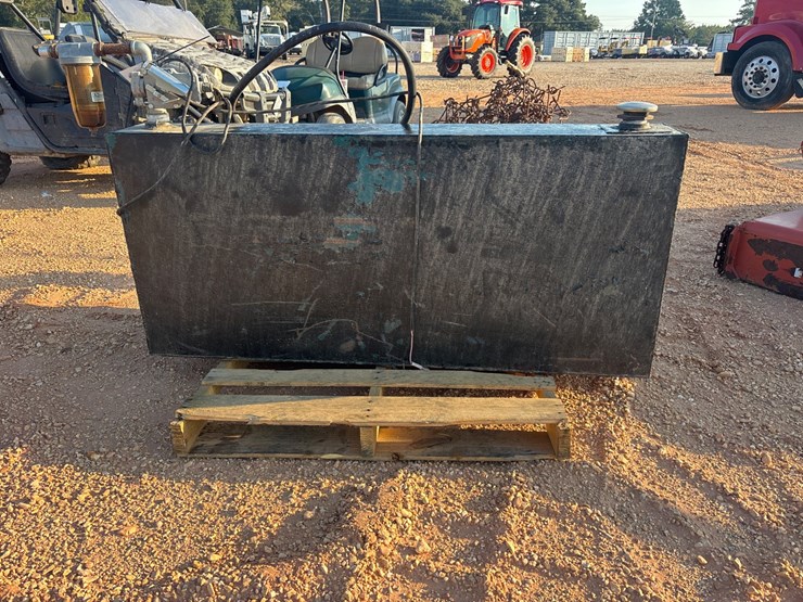 #8214-•-90-gallon-l-tank-image-2