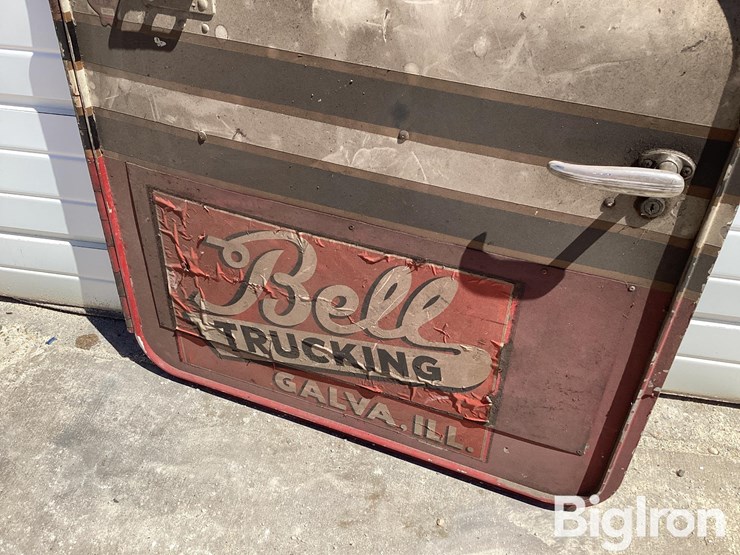 kenworth-driver-side-top-latch-door-image-19