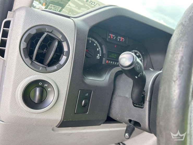 2017-ford-e450-image-23