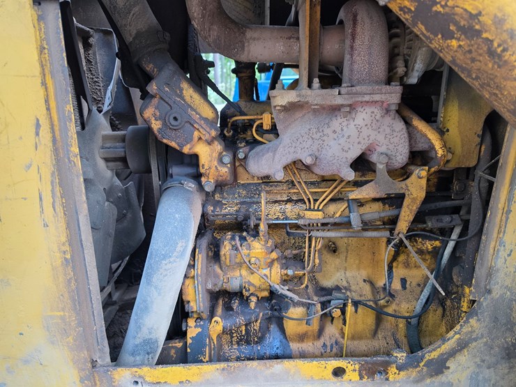 deere-555g-image-23
