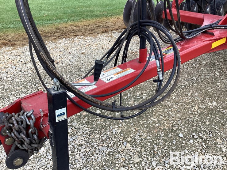 2008-case-ih-340-image-12
