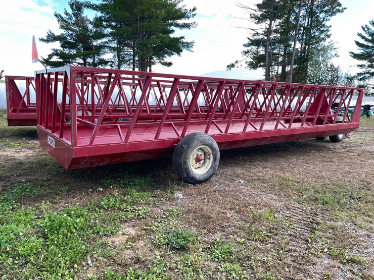 #1609-•-notch-24'-feeder-wagon-image-3