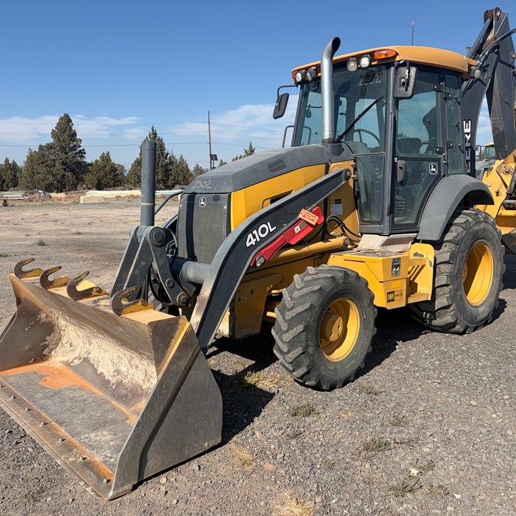 2017 DEERE 410L