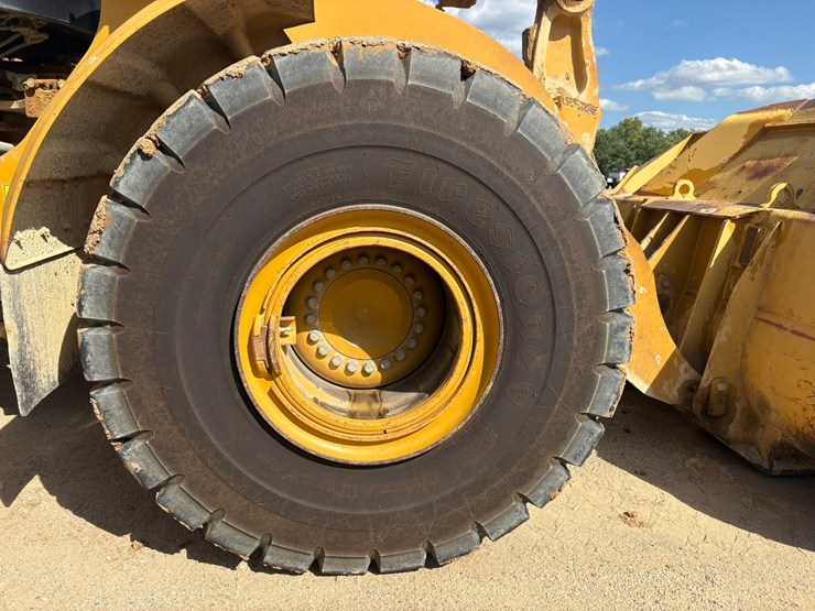 2014-caterpillar-972k-image-91