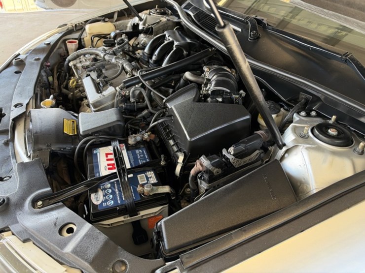 2014-toyota-camry-sdn-image-17