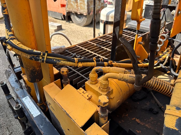 2009-leeboy-l8500t-image-37