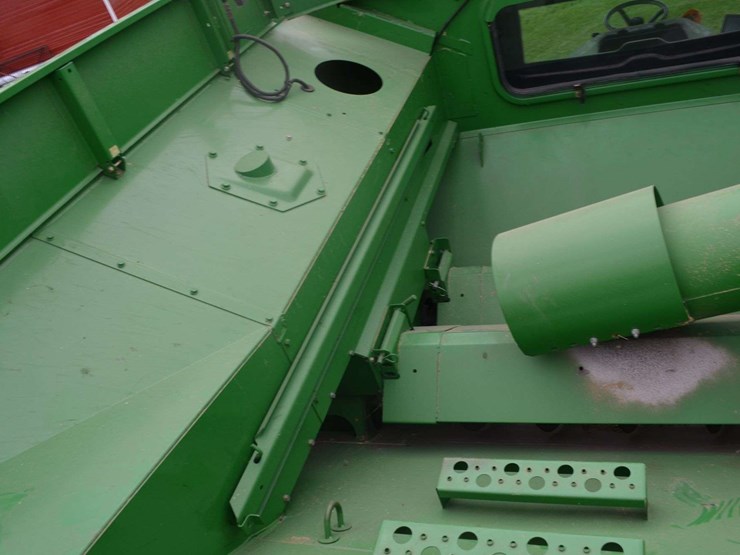 2012-john-deere-s550-image-64