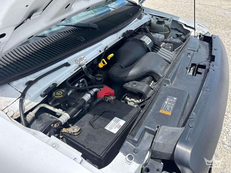 2019-ford-e350-image-6