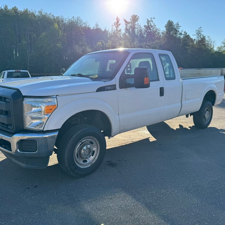 2015 FORD F350