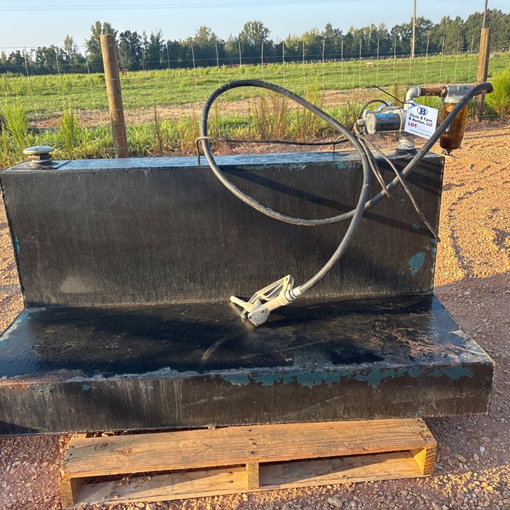 #8214 • 90 Gallon L-Tank