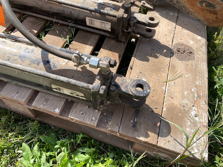 #1624-•-chief-3,000-psi-hydraulic-cylinder-image-2