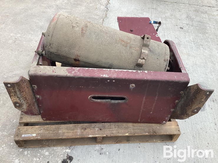 kenworth-side-mount-battery-box-w/-air-tank-image-2