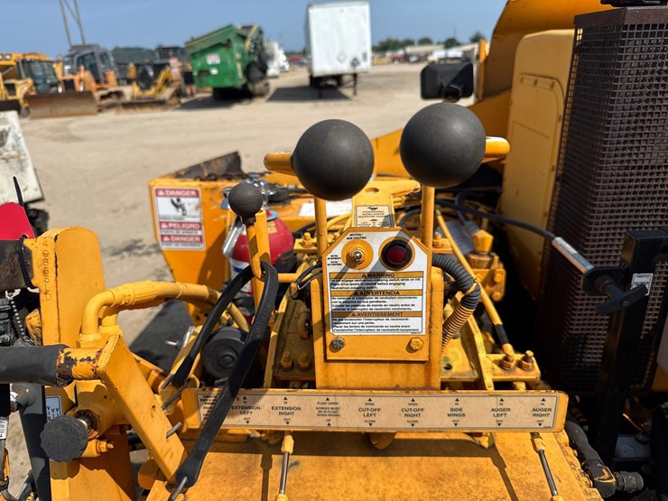 2009-leeboy-l8500t-image-21