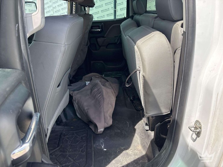 2018-chevrolet-silverado-3500-image-20