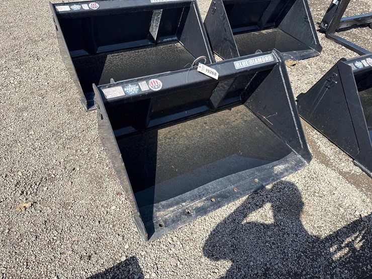 #2039-•-blue-diamond-44"-mini-skid-steer-smooth-bucket-image-1