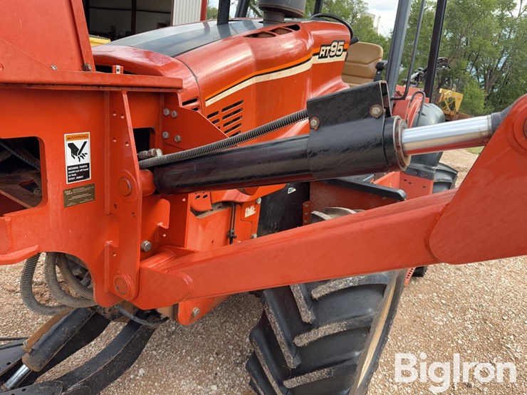 2006-ditch-witch-rt95-image-20