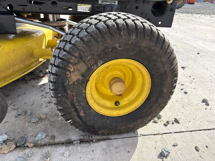 john-deere-x300-image-30