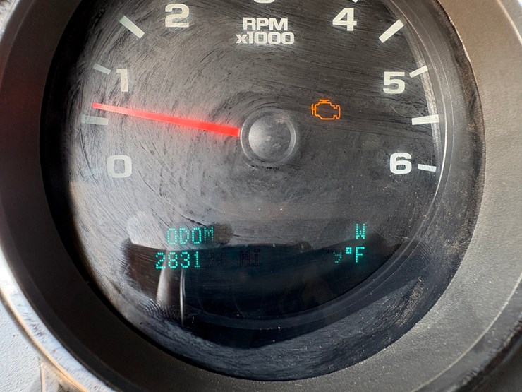 2010-chevrolet-silverado-2500-image-45