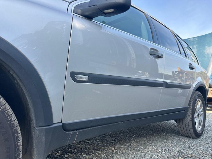 2004-volvo-xc90-image-18