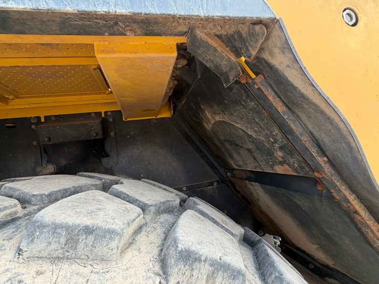 2018-komatsu-hm400-5-image-74