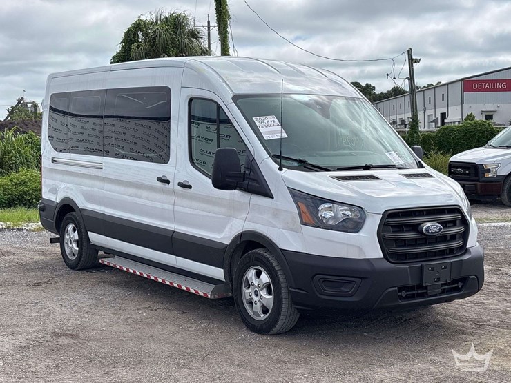 2020-ford-transit-image-2