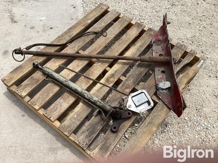 pogo-stick-w/-kenworth-left-hand-door-latch,-k100-cab-cyl-image-4