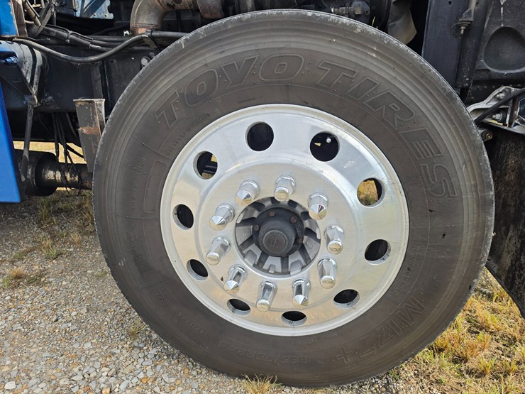 2006-peterbilt-379-image-139